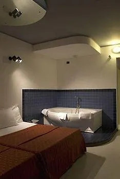 酒店 Eco Lodi 3*